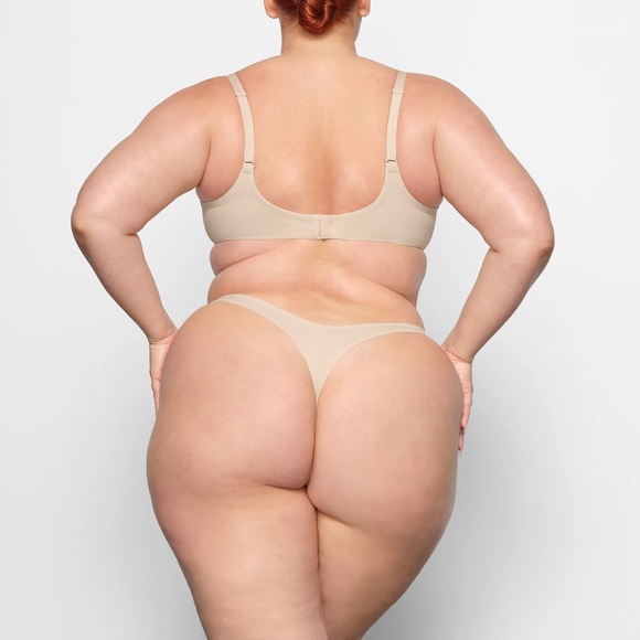 SKIMS FITS EVERYBODY T-SHIRT BRA - Picture 4 of 7